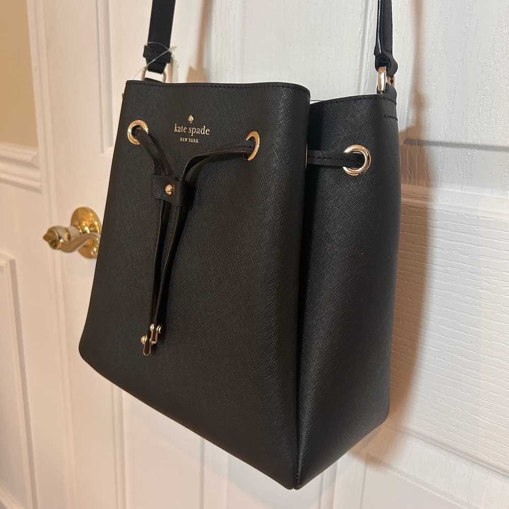 NWT KATE SPADE Harriet Cape Drive Women Black Bucket Bag - Picture 2 of 8
